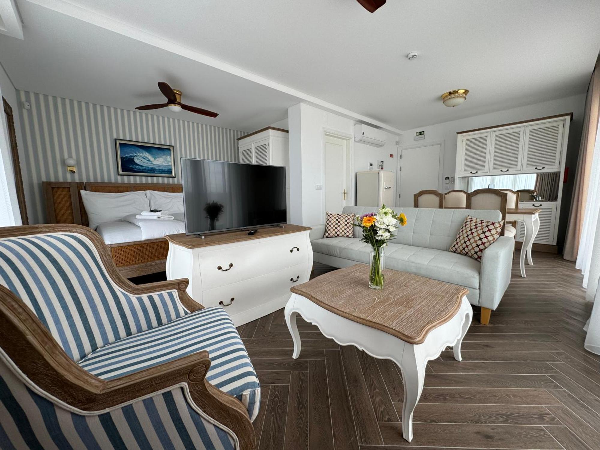 Ocean View Apartments Lourinhã Buitenkant foto
