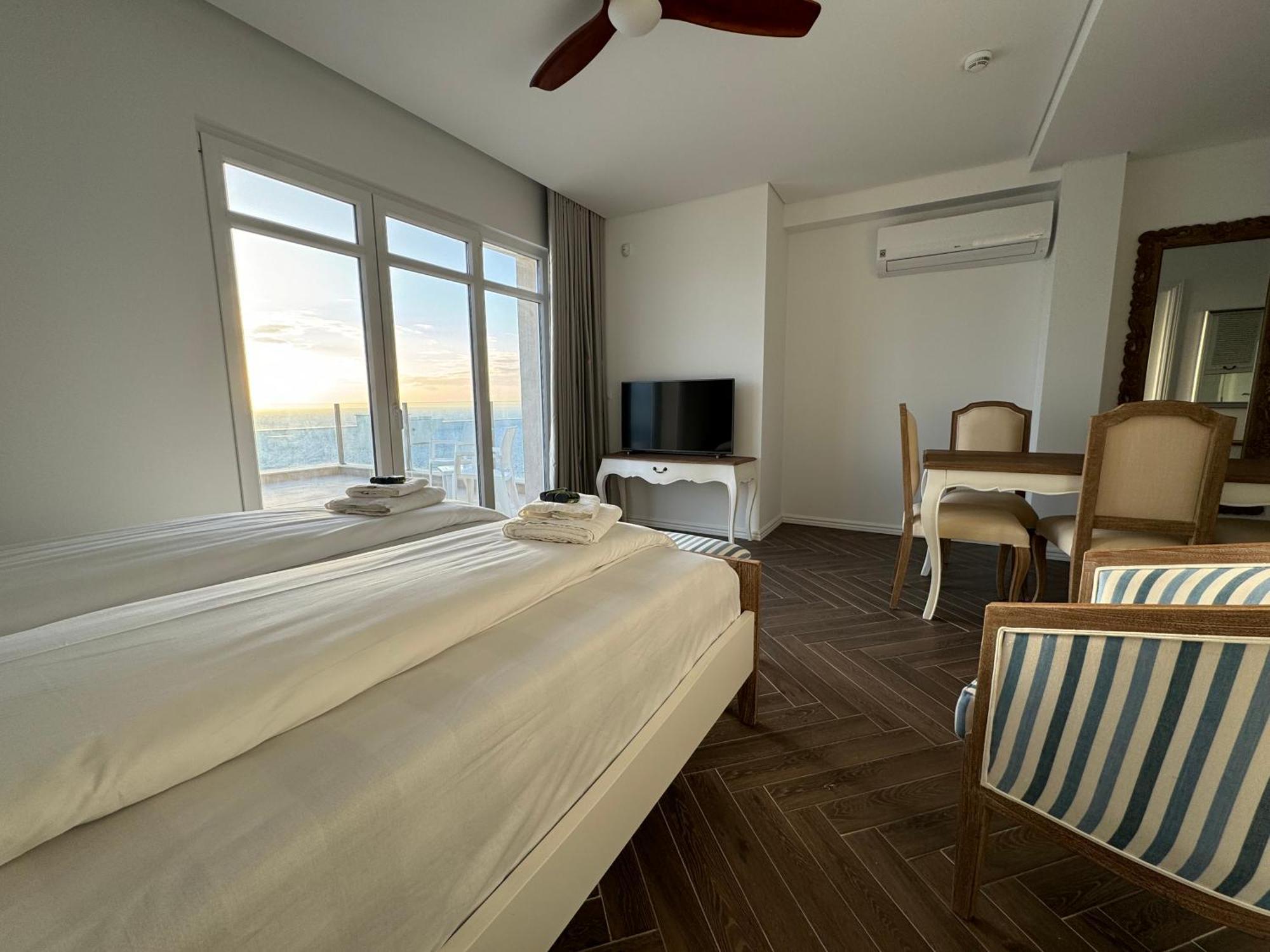 Ocean View Apartments Lourinhã Buitenkant foto