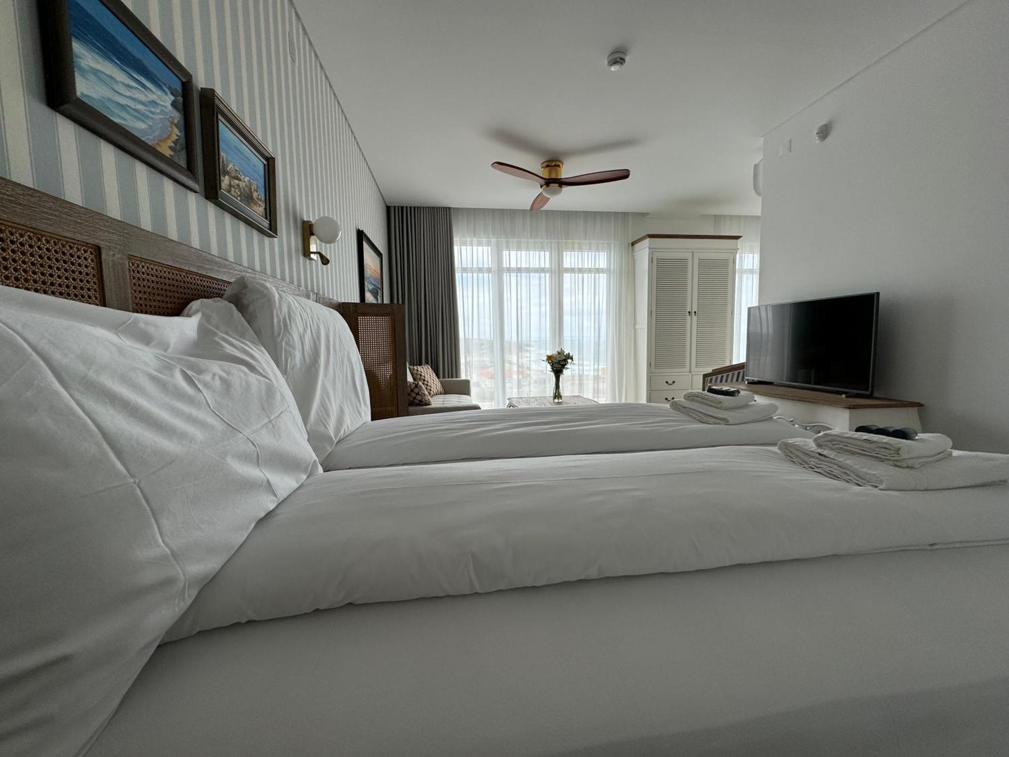 Ocean View Apartments Lourinhã Buitenkant foto
