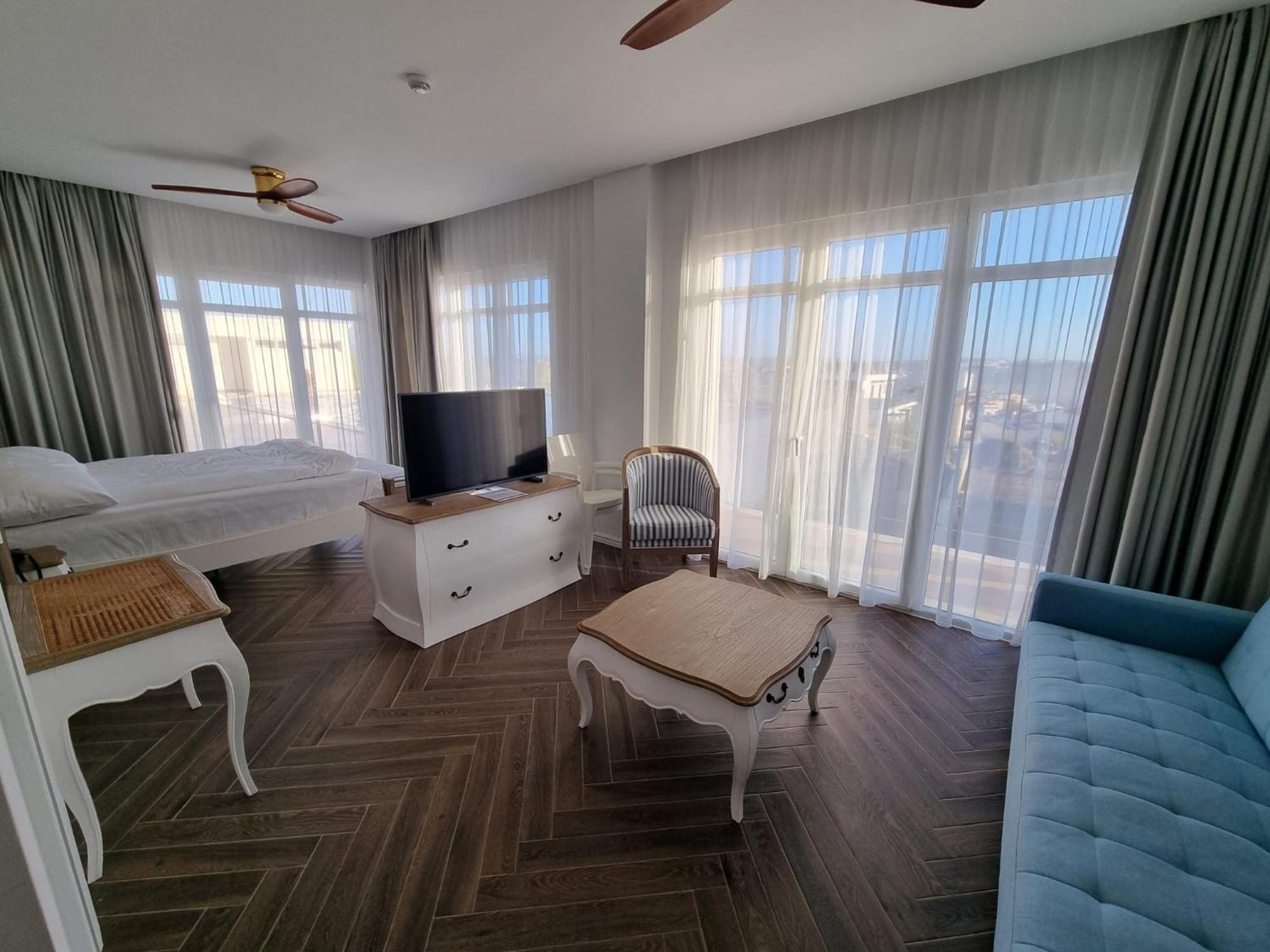 Ocean View Apartments Lourinhã Buitenkant foto