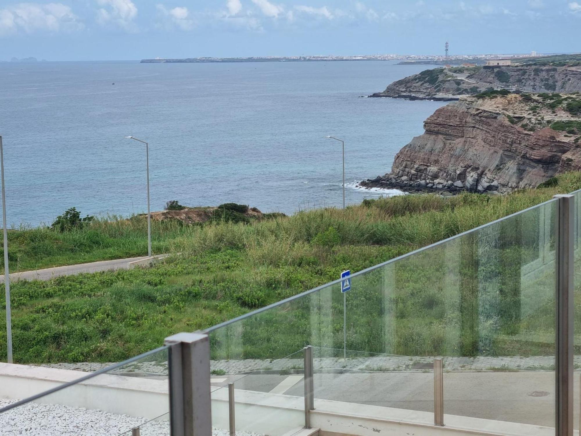 Ocean View Apartments Lourinhã Buitenkant foto